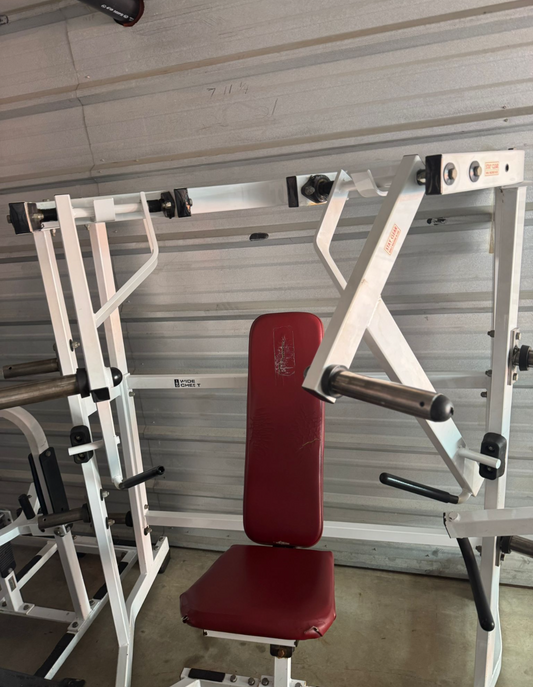 Hammer Strength Wide Chest Press – Plate Loaded